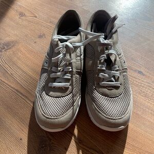 Easy spirit gold sneakers